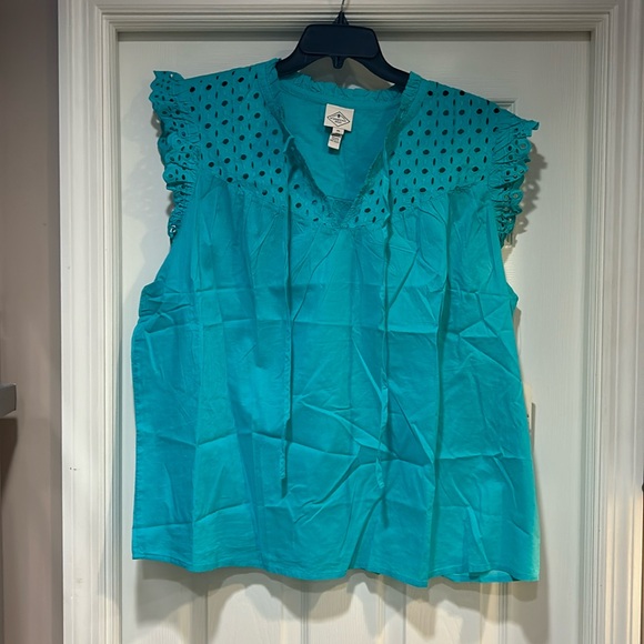 St. John's Bay Tops - NWT St. John’s Bay Sleeveless Blouse